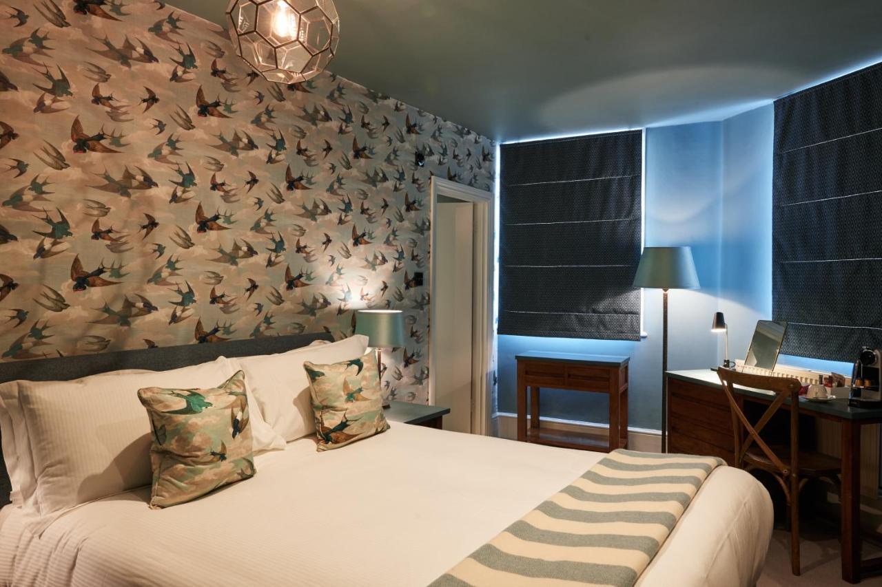 Отель The Kings Arms Вудсток Экстерьер фото